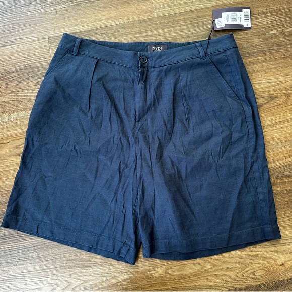 NYDJ Womens Relaxed Shorts 10 Oxford Navy Stretch Linen 8” Pleat High Rise NEW